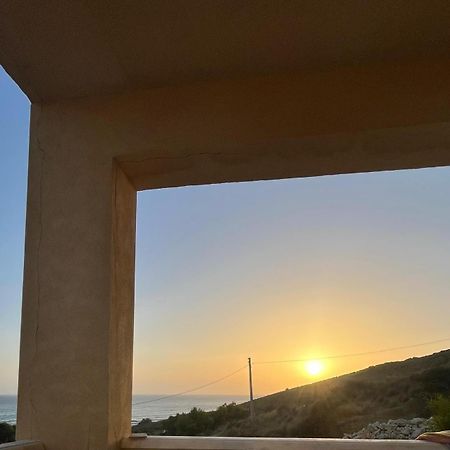 Bed and Breakfast Al Faro Realmonte Exterior foto